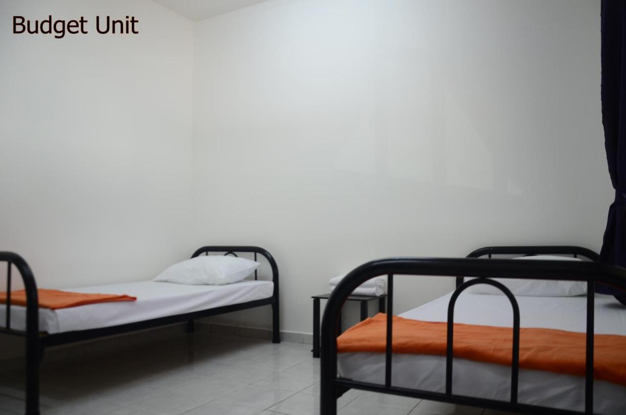 Bistari Homestay Parit Raja Uthm Ngoại thất bức ảnh